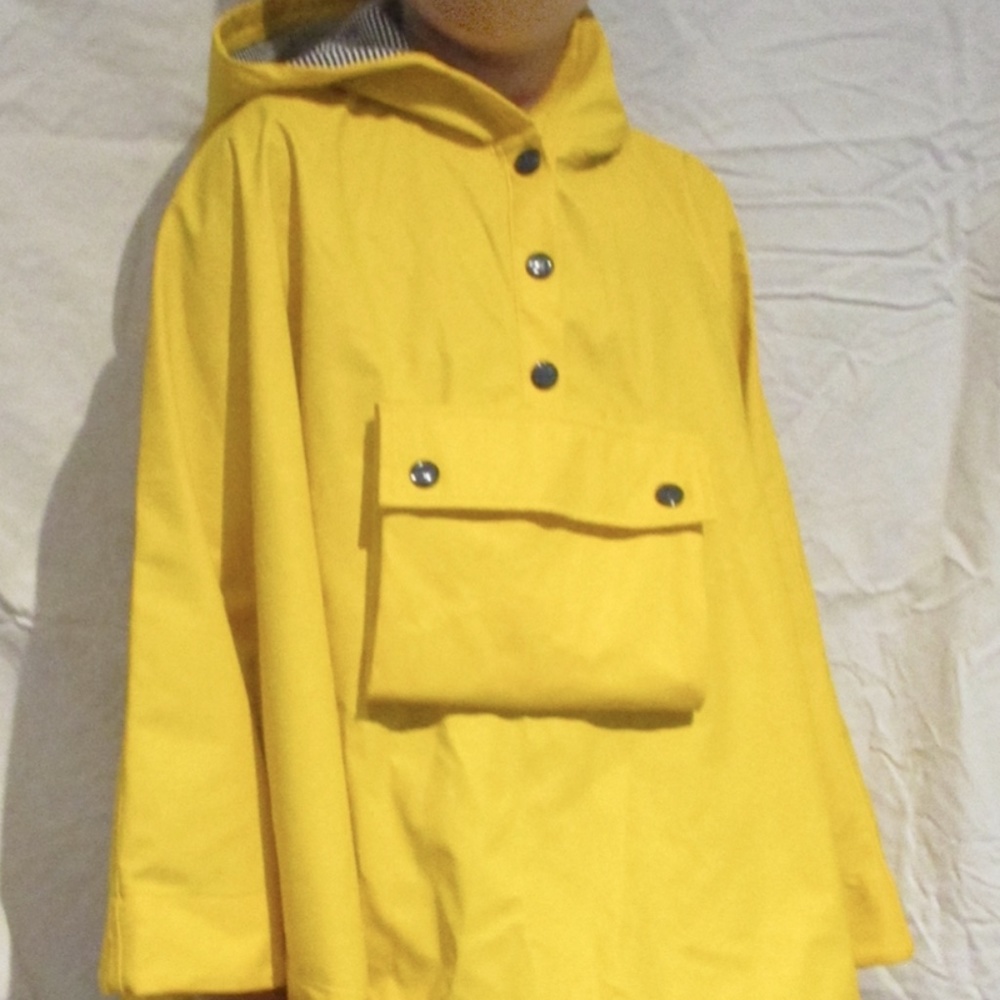 Petit bateau yellow raincoat-cape "Cape De Pluie"